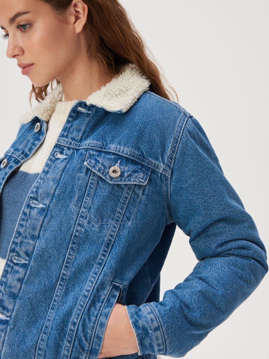 jean jacket with fur collar