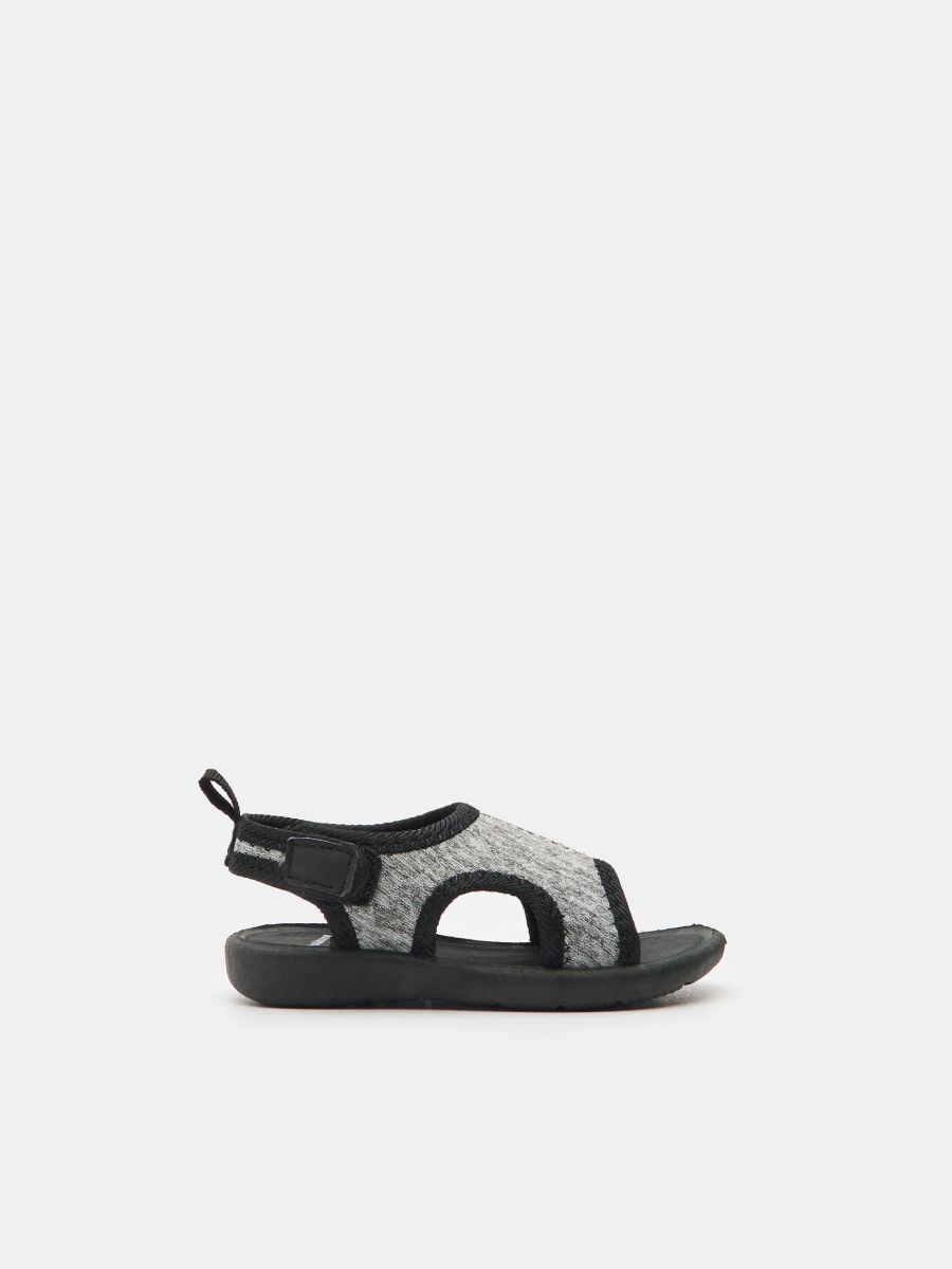 crocs women's cyprus v heel sandal